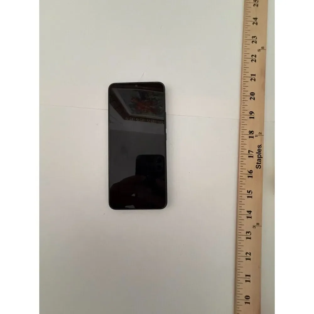 TCL 20XE 5G Black smartphone t-mobile with triple camera